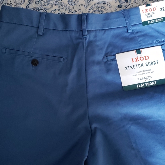 IZOD Shorts - Picture 5 of 7